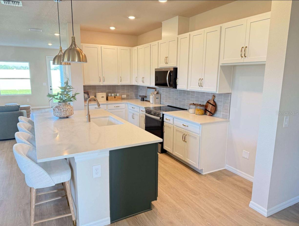3712 JONS LAKEVIEW ST — photo 2