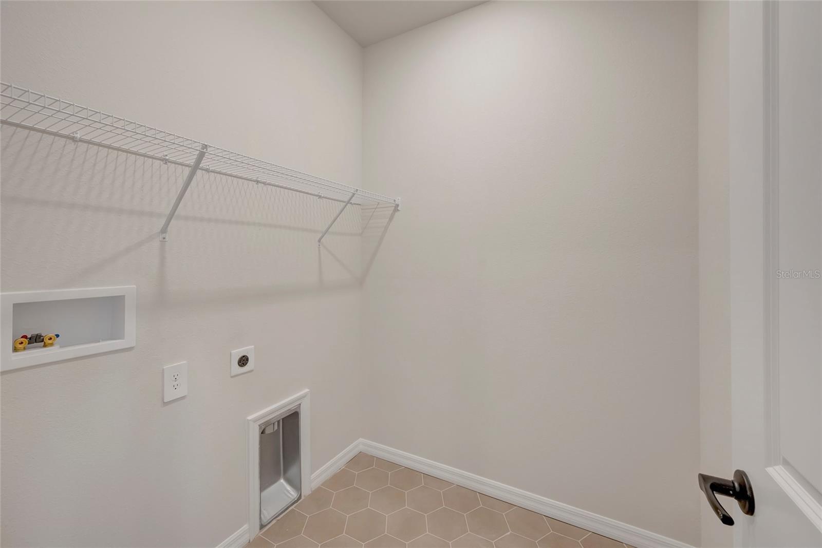 3712 JONS LAKEVIEW ST — photo 23