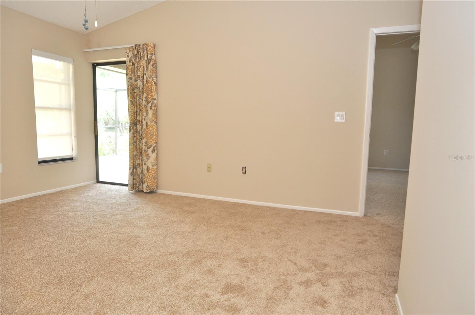 5565 SALEM SQUARE DR N — photo 36