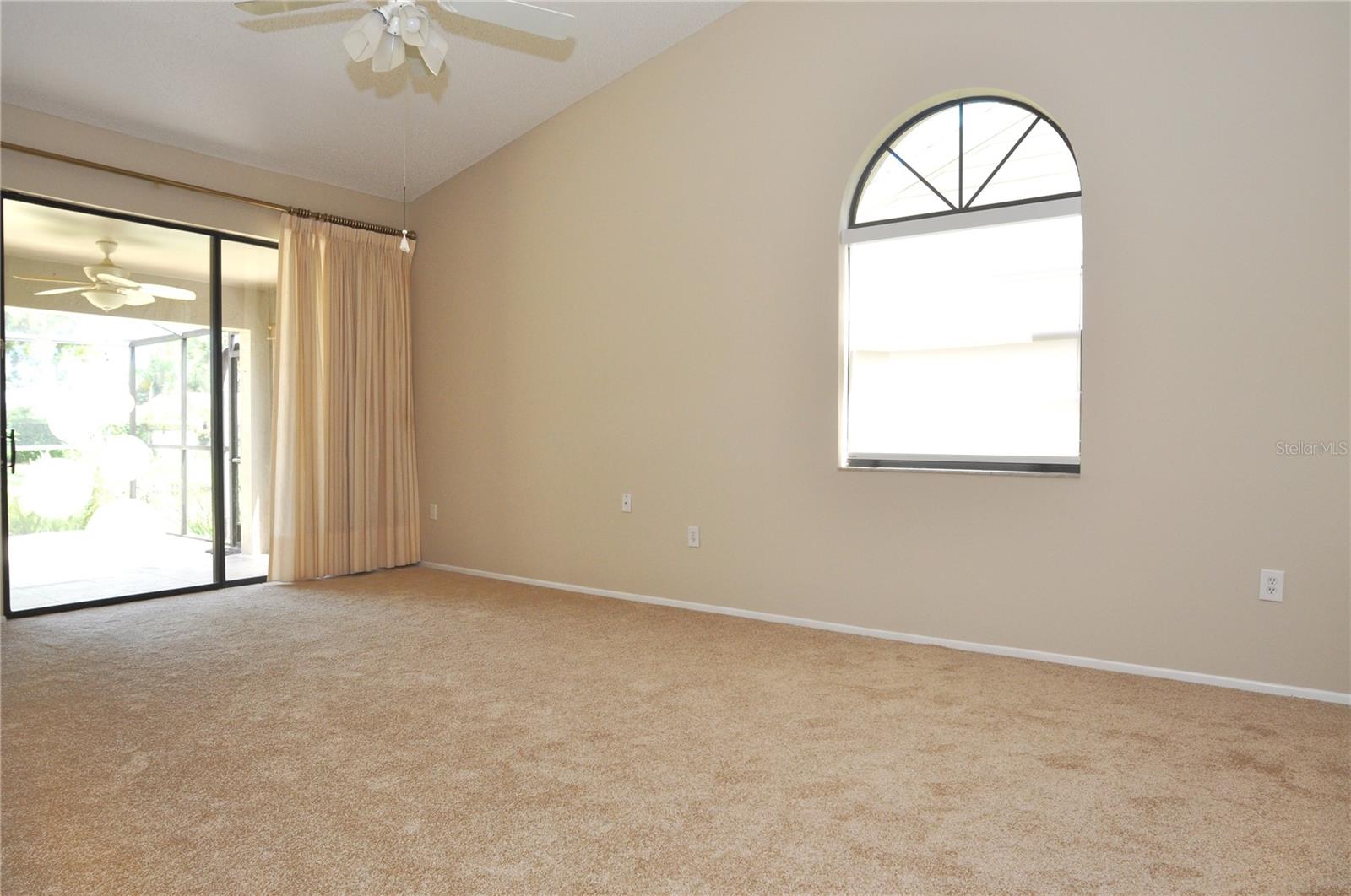 5565 SALEM SQUARE DR N — photo 31