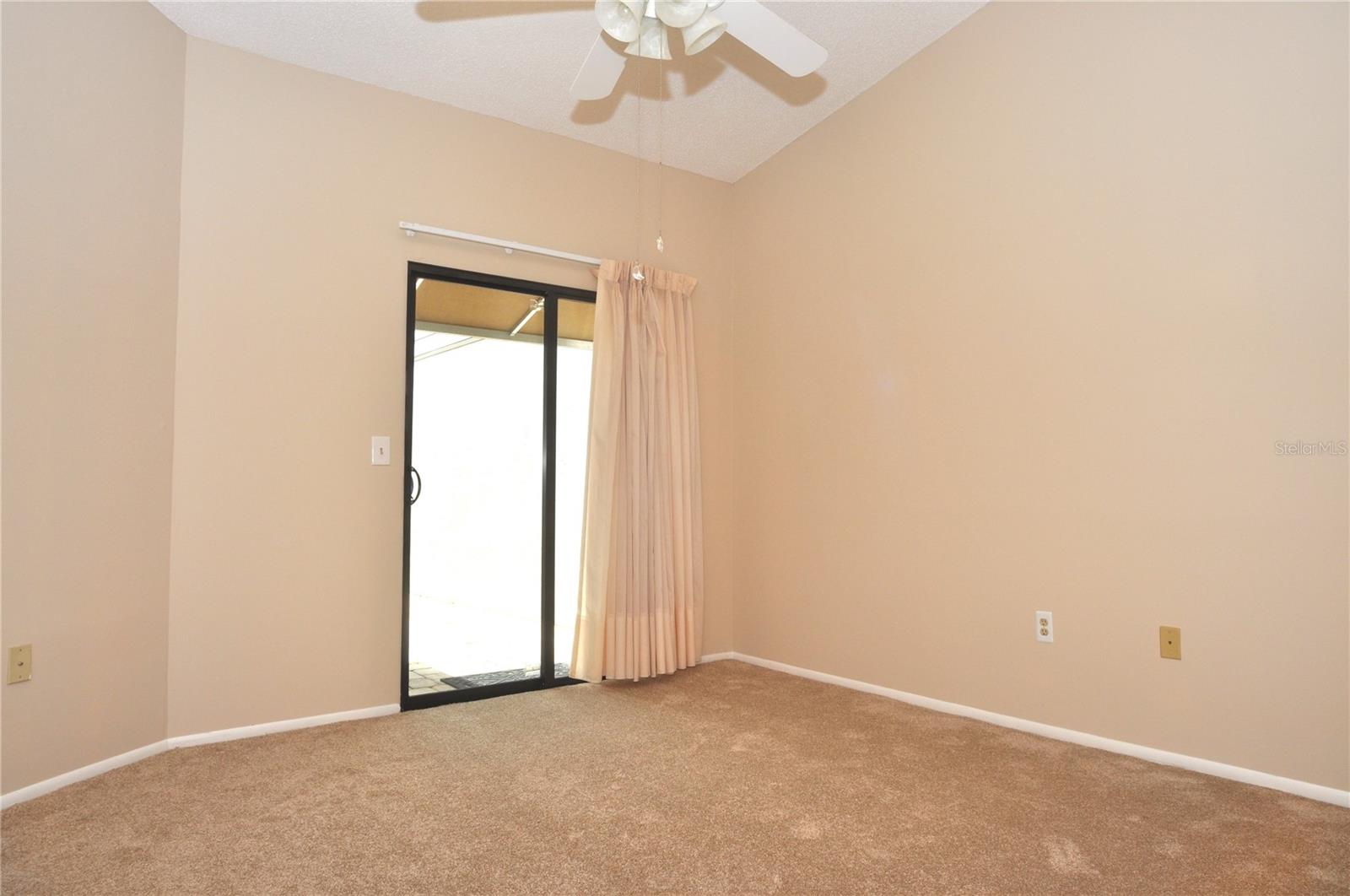 5565 SALEM SQUARE DR N — photo 26