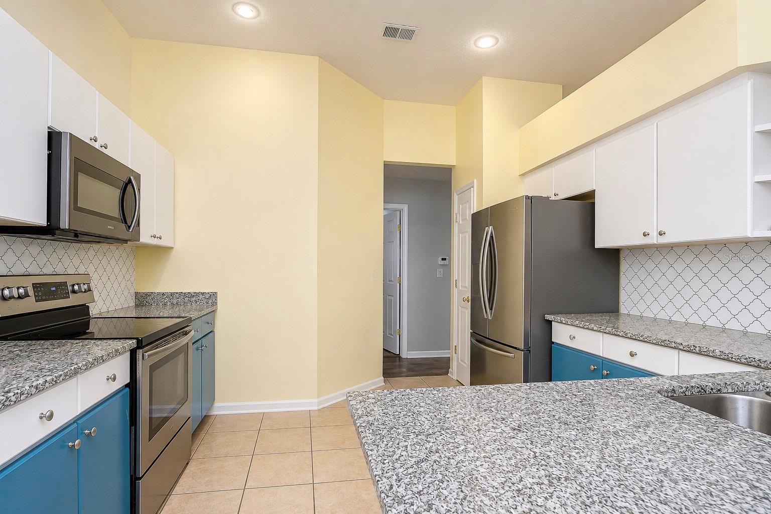4822 PORTOBELLO CIR — photo 10