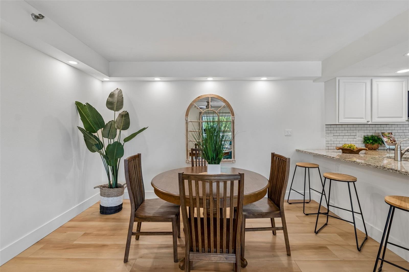 7430 SUNSHINE SKYWAY LN S #201 — photo 14