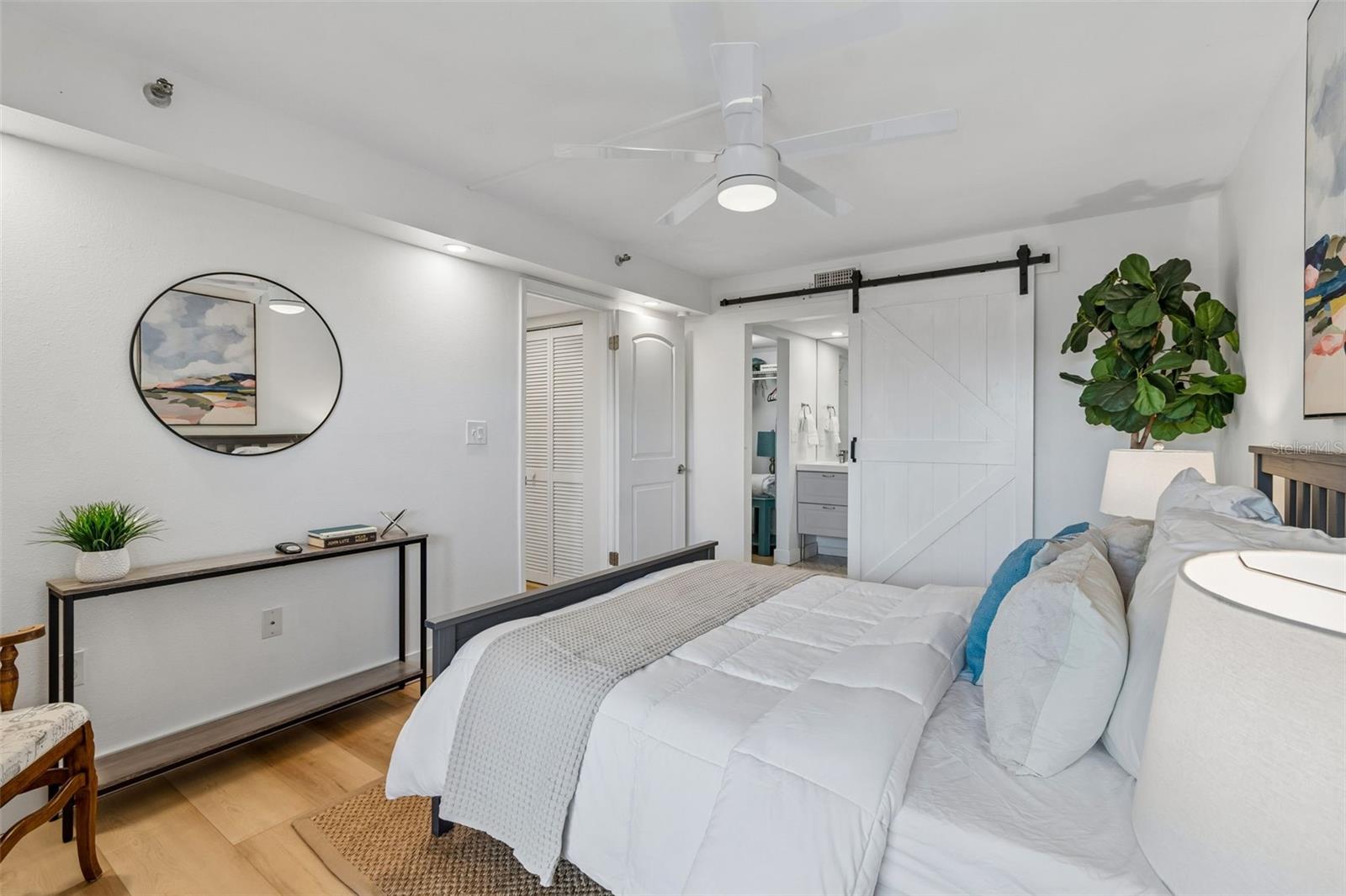 7430 SUNSHINE SKYWAY LN S #201 — photo 34