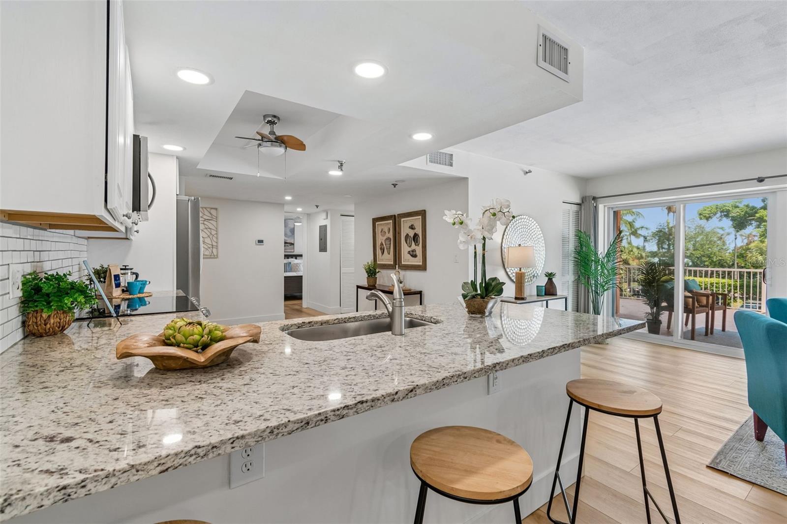 7430 SUNSHINE SKYWAY LN S #201 — photo 16