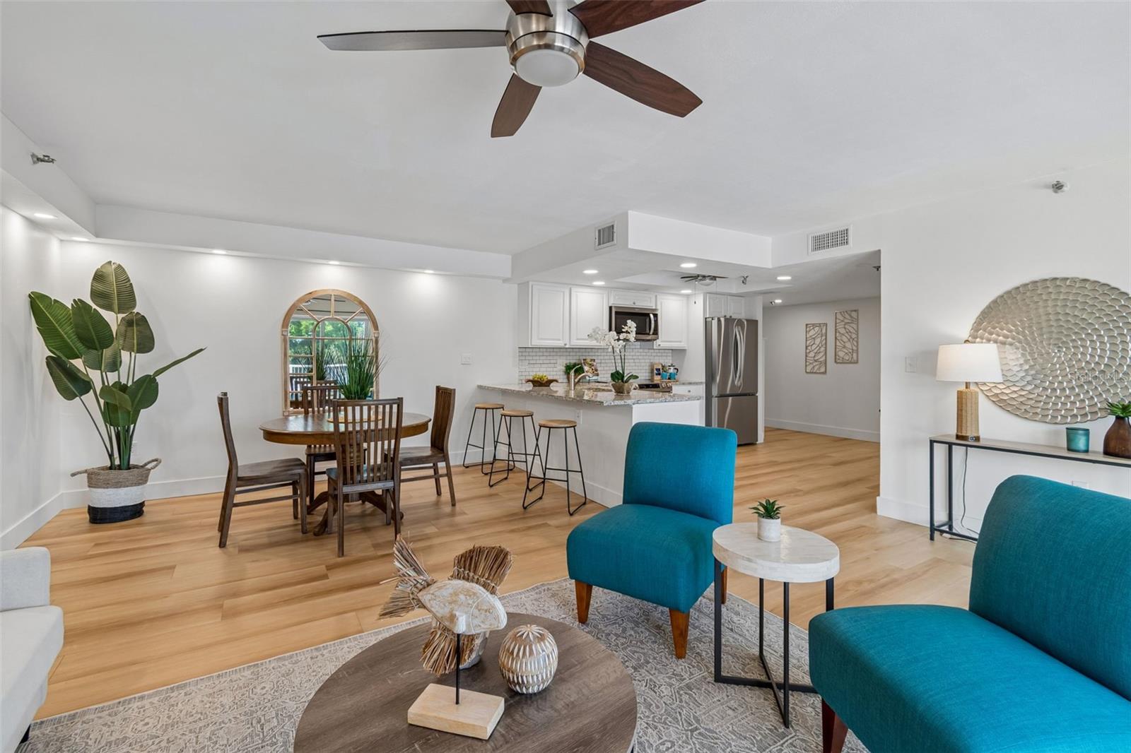 7430 SUNSHINE SKYWAY LN S #201 — photo 21