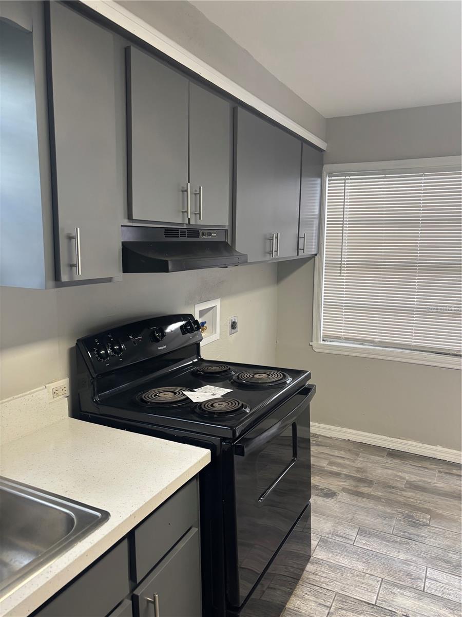 807 E OSBORNE AVE — photo 5