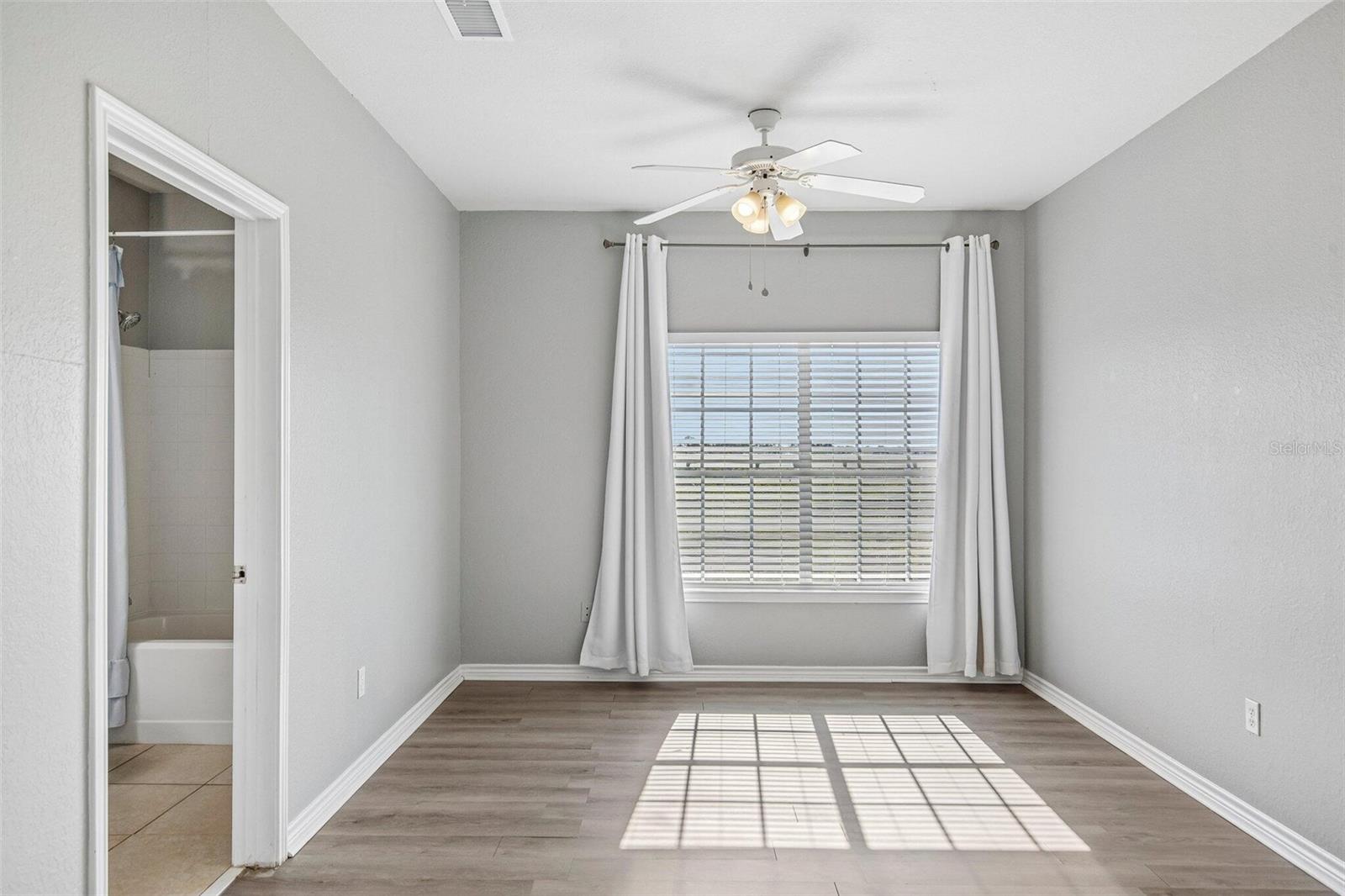 4333 BAYSIDE VILLAGE DR #322 — photo 22