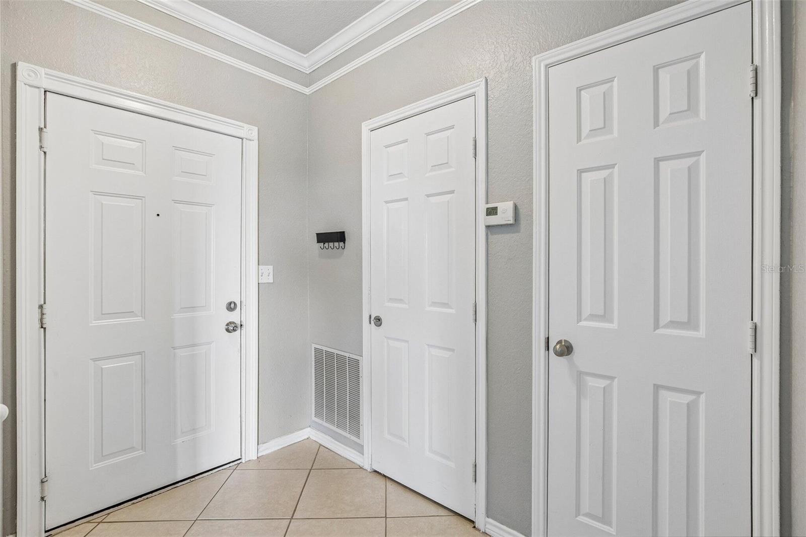4333 BAYSIDE VILLAGE DR #322 — photo 6