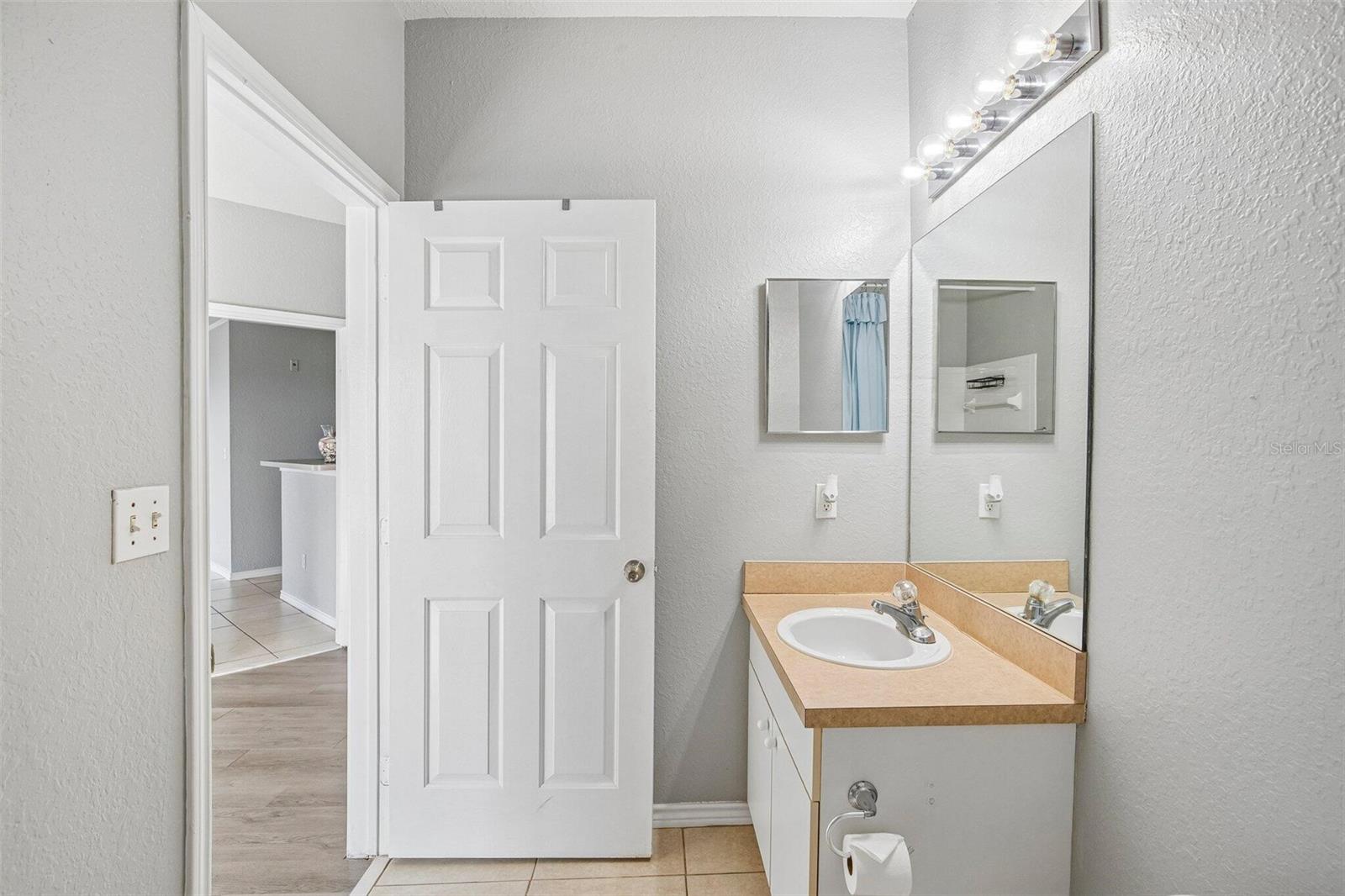 4333 BAYSIDE VILLAGE DR #322 — photo 20
