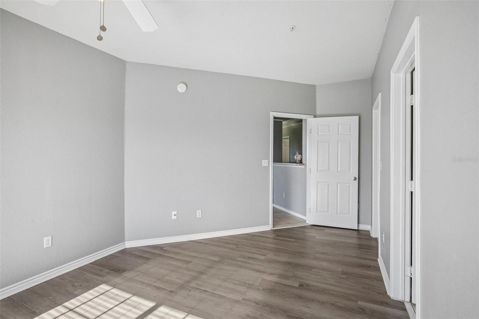 4333 BAYSIDE VILLAGE DR #322 — photo 17
