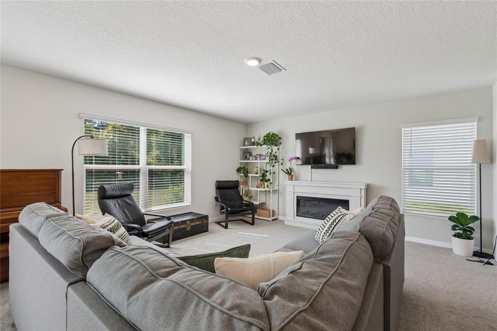 13756 WHISKEY DAISY DR — photo 30