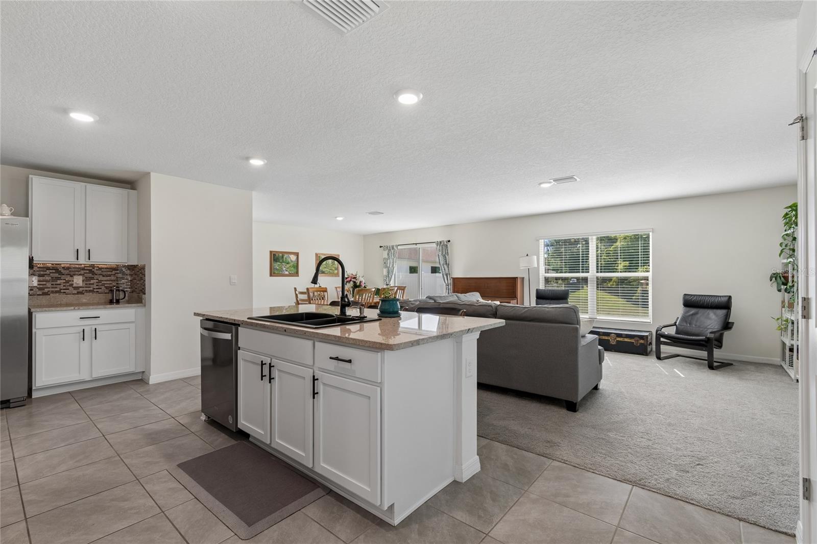 13756 WHISKEY DAISY DR — photo 33