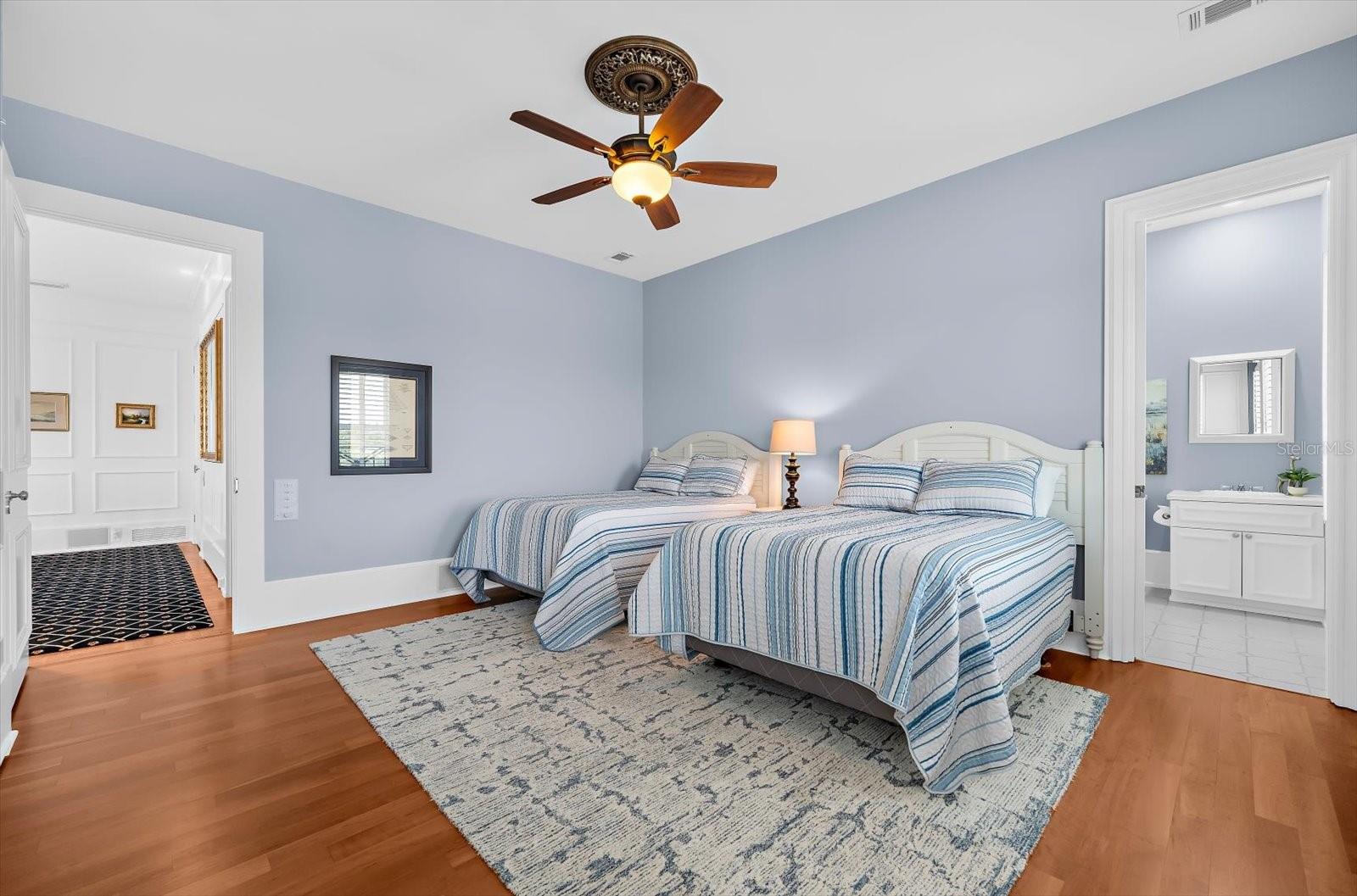 810 ELDORADO AVE — photo 47