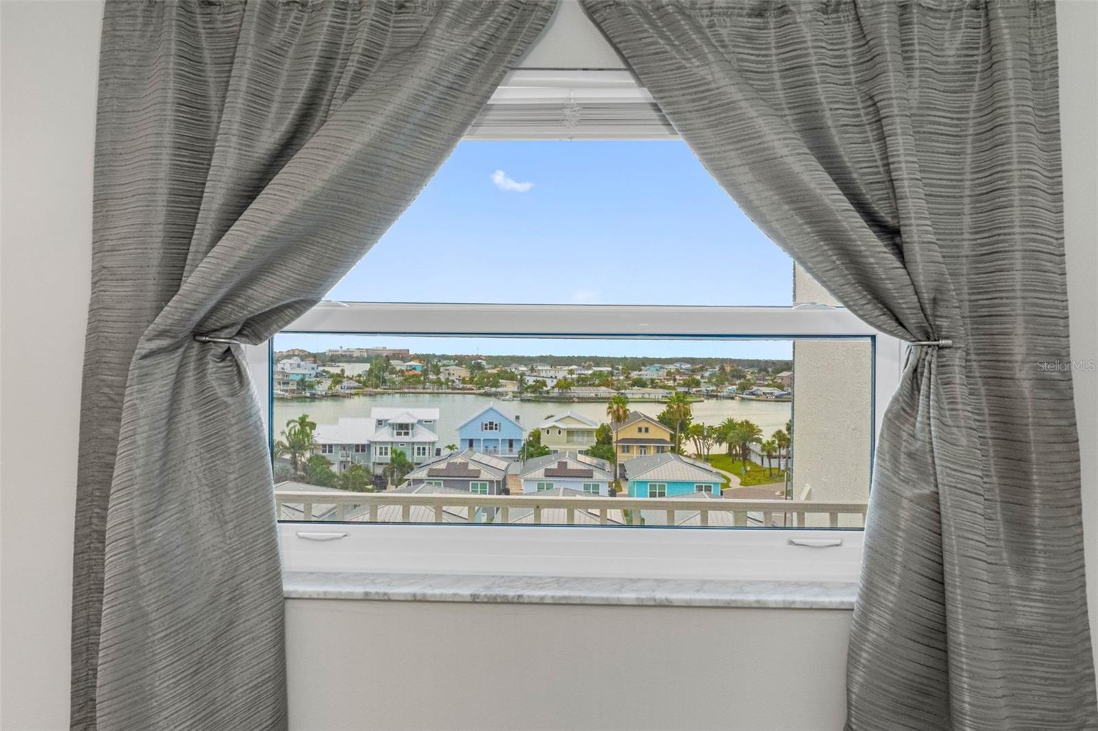 13500 GULF BLVD #605 — photo 33
