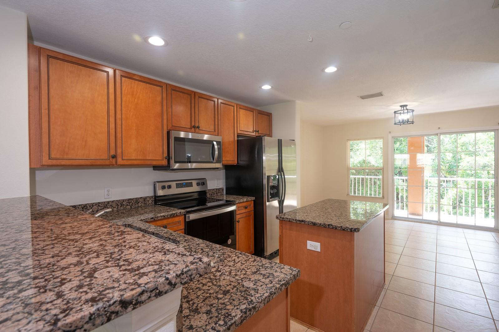 8860 WHITE SAGE LOOP — photo 3