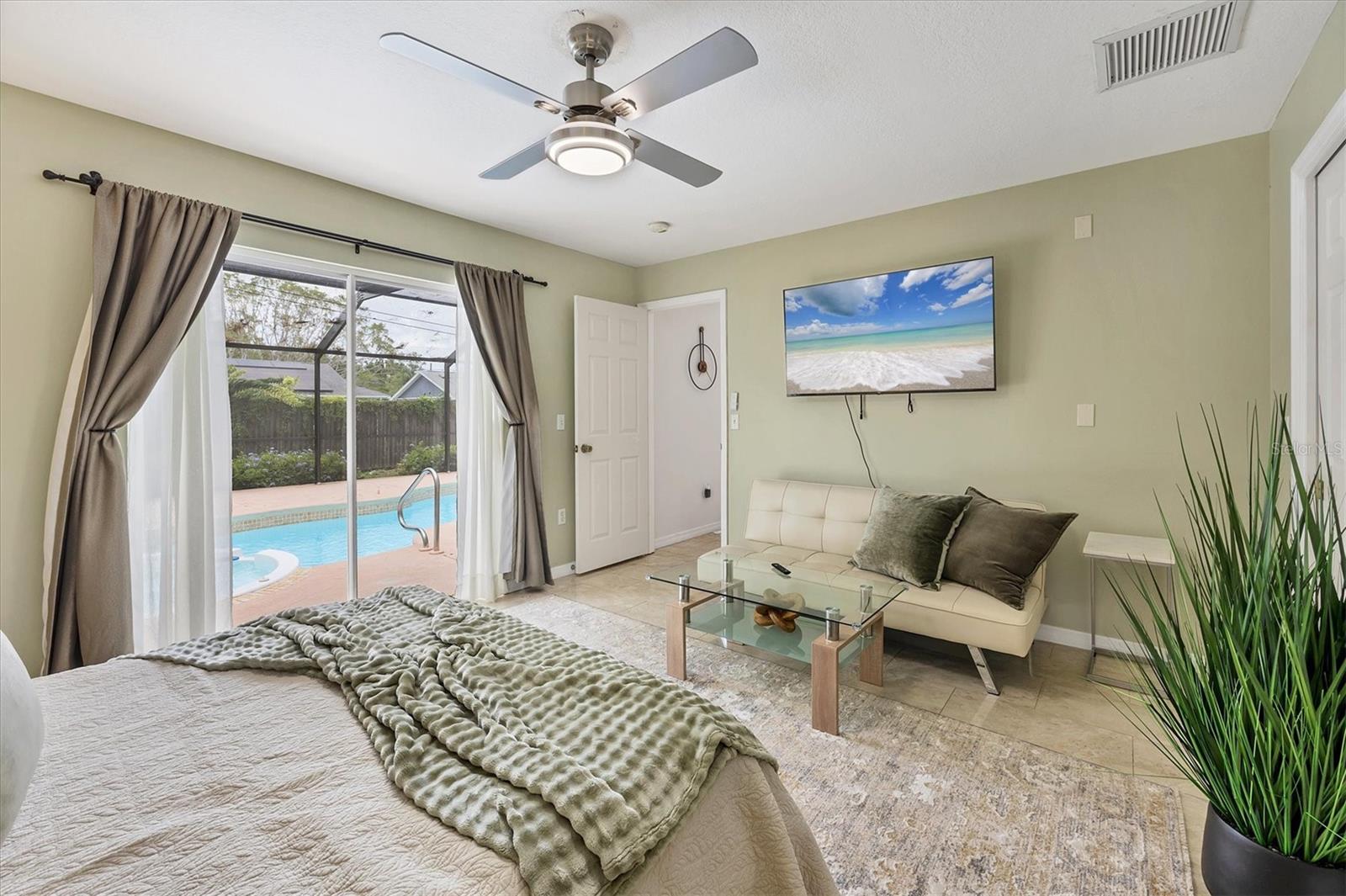 2445 APACHE ST — photo 22