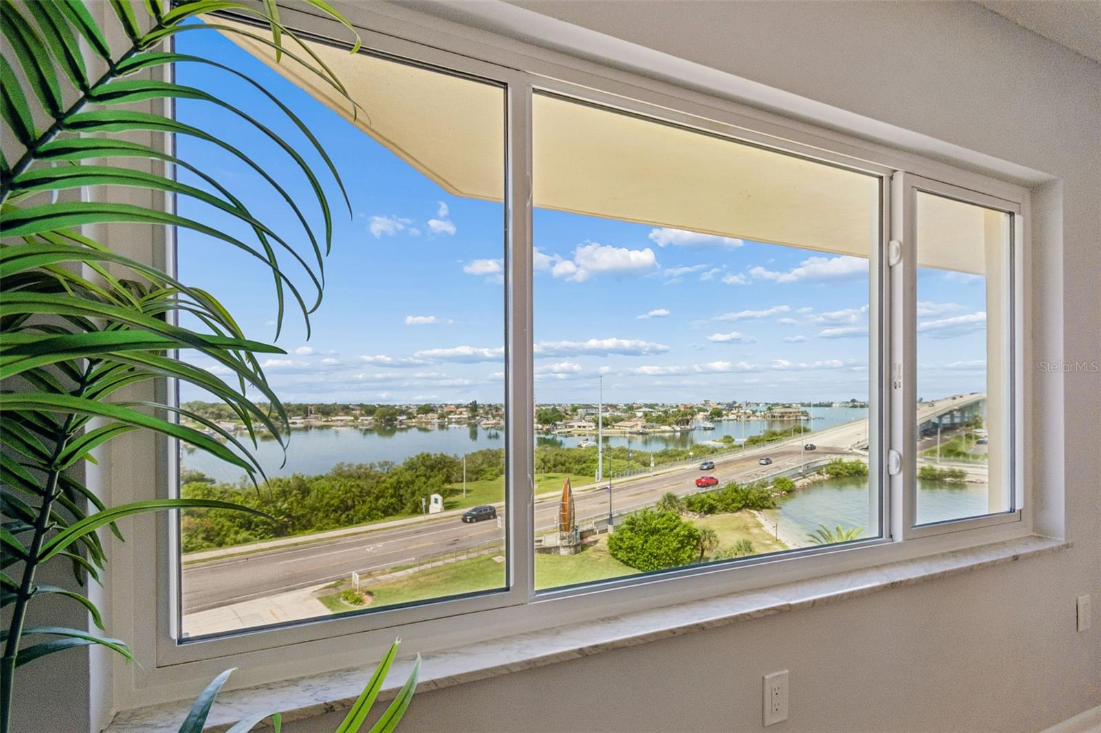 100 BLUFF VIEW DR #509C — photo 30