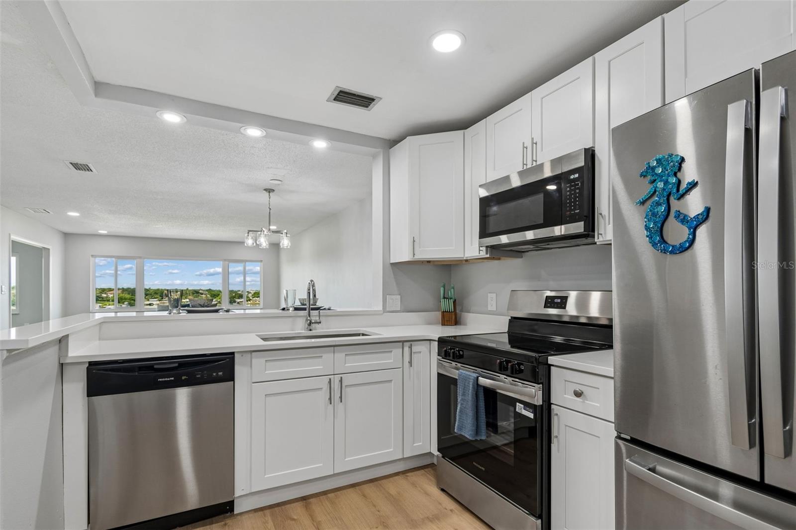 100 BLUFF VIEW DR #509C — photo 8
