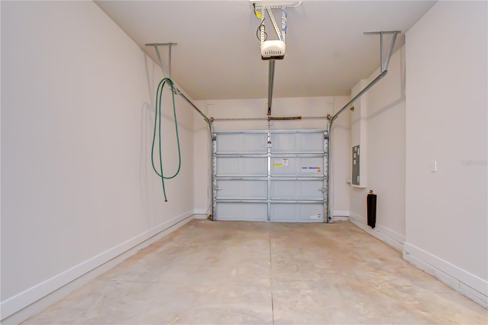 20253 LOU ANGELA LN — photo 32