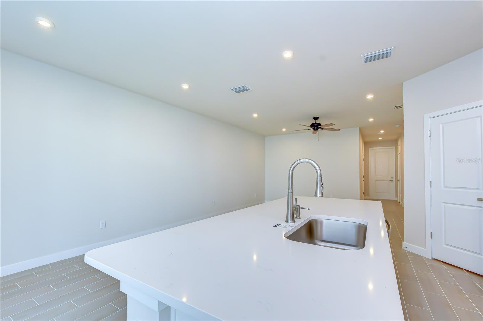 20253 LOU ANGELA LN — photo 13