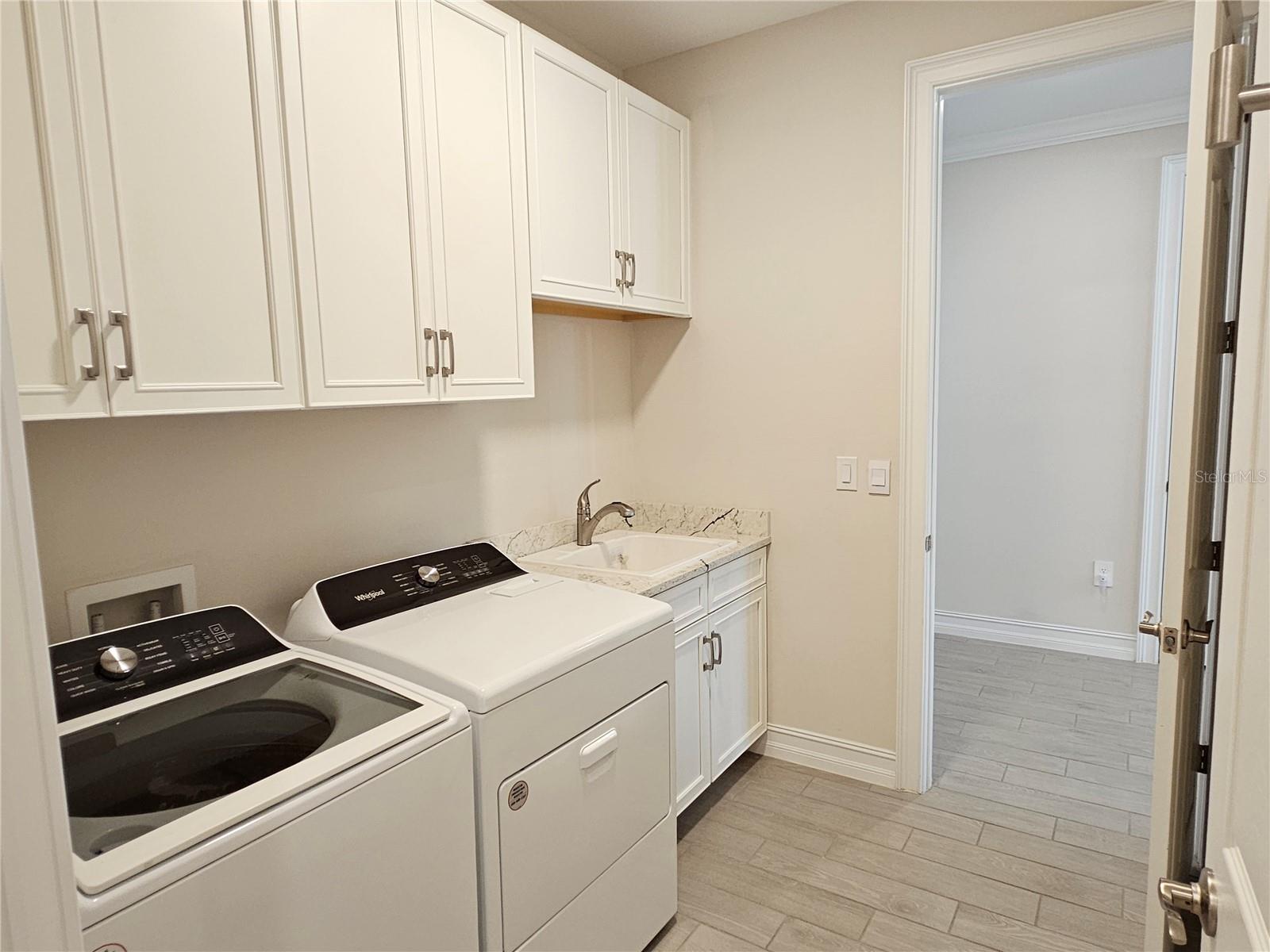 104 VILLORESI BLVD — photo 43