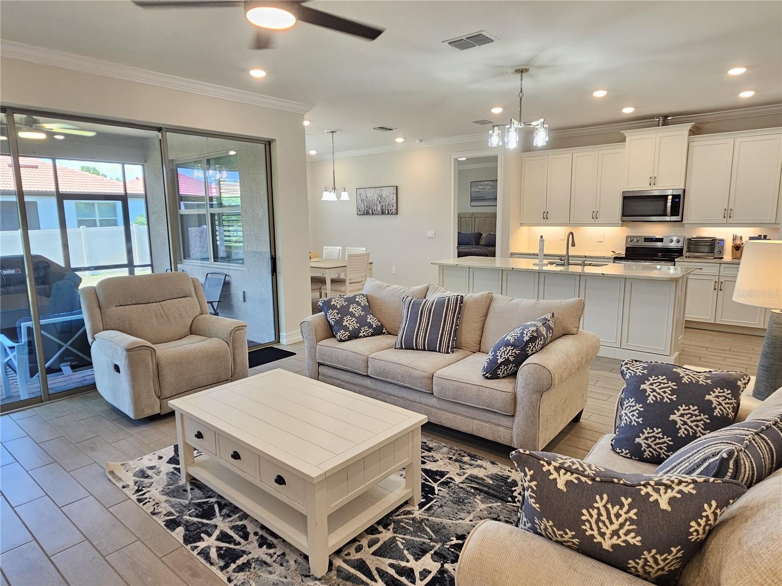 104 VILLORESI BLVD — photo 12