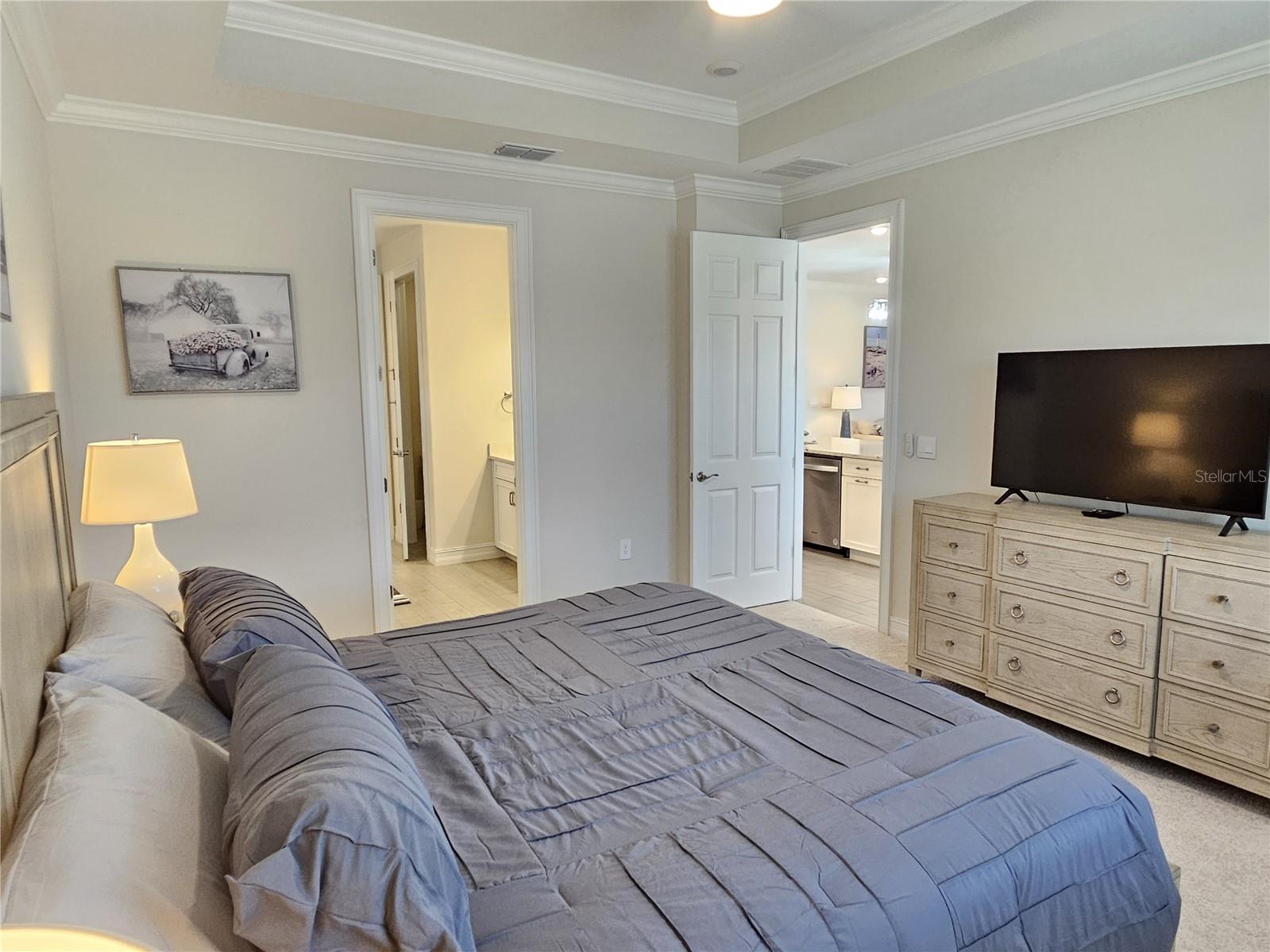 104 VILLORESI BLVD — photo 33
