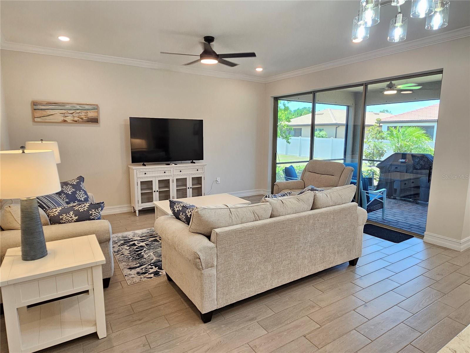 104 VILLORESI BLVD — photo 9