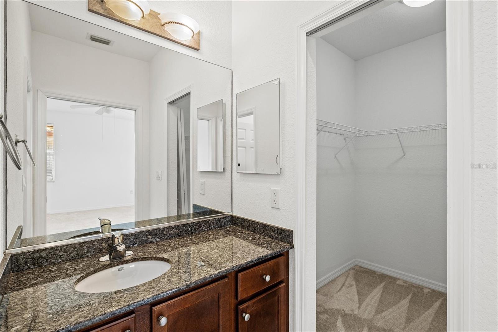 2309 JESSIE HARBOR DR #2402 — photo 38