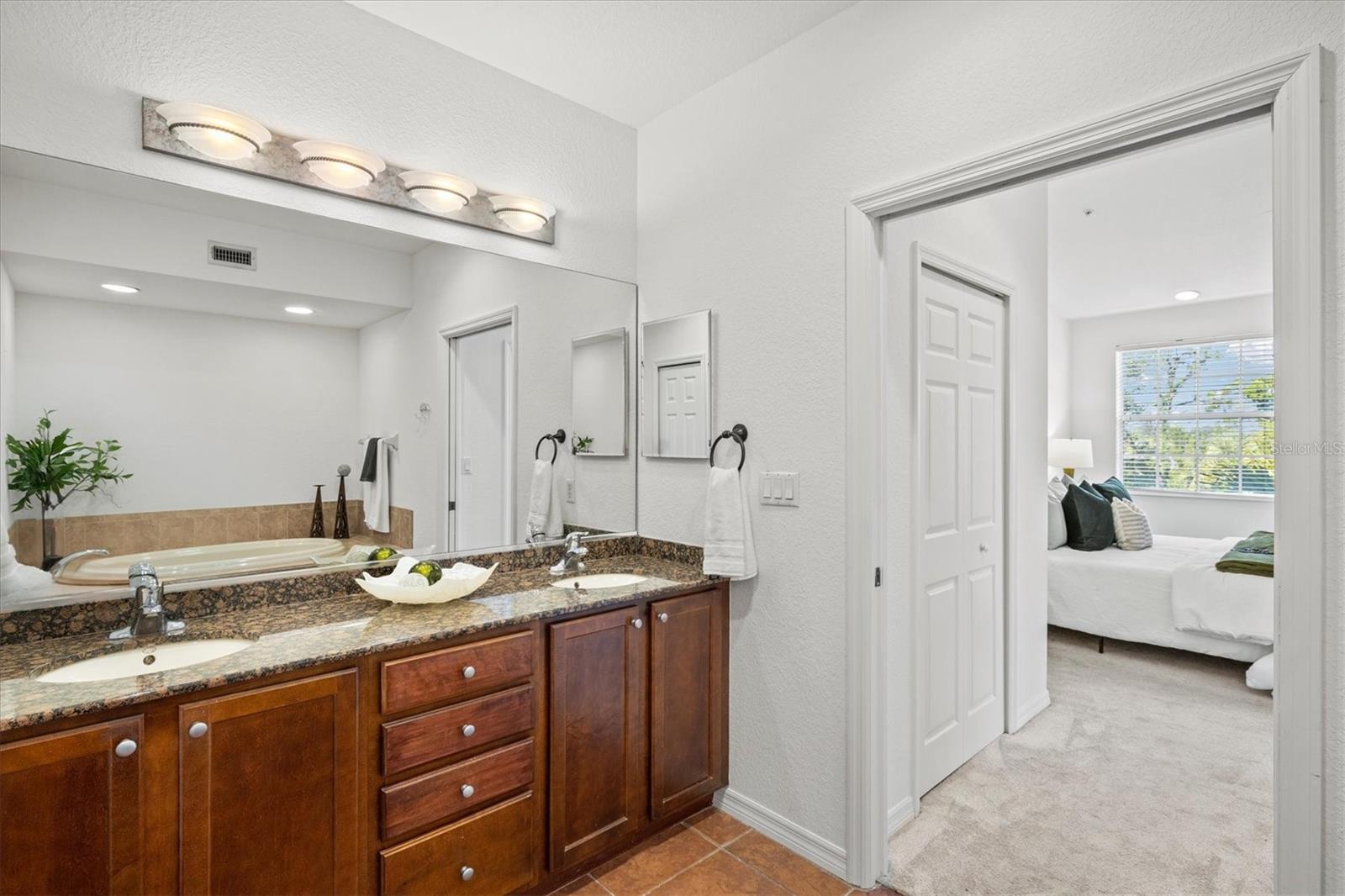 2309 JESSIE HARBOR DR #2402 — photo 29