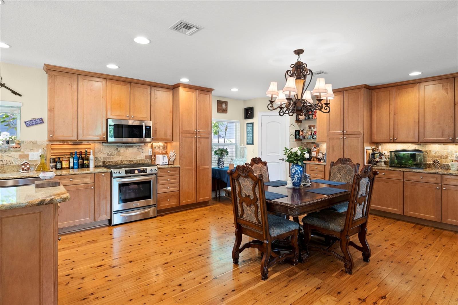 4106 W SAN MIGUEL ST — photo 16