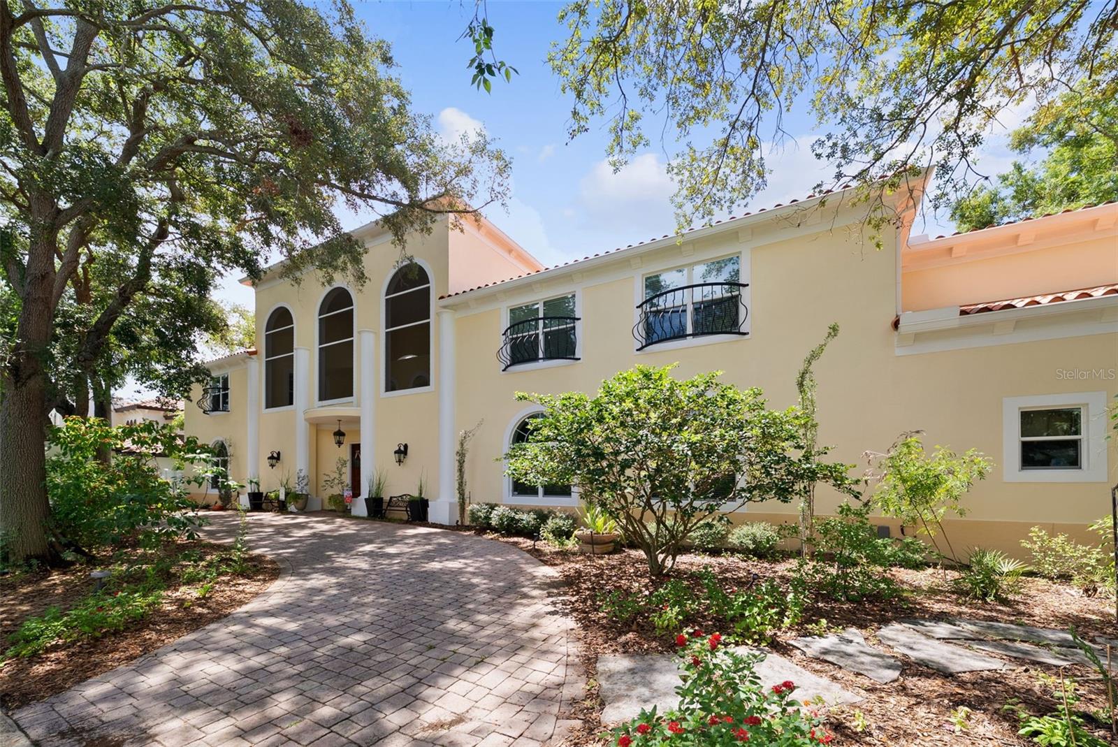 4106 W SAN MIGUEL ST — photo 3