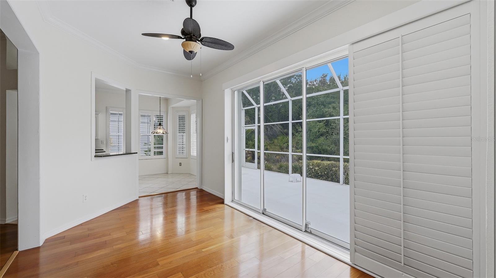 238 VESTAVIA DR — photo 10