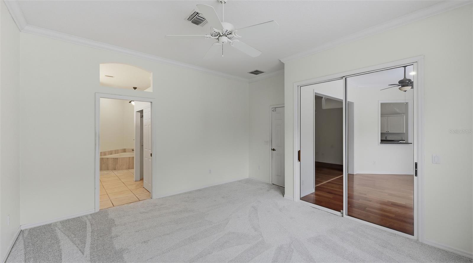 238 VESTAVIA DR — photo 17