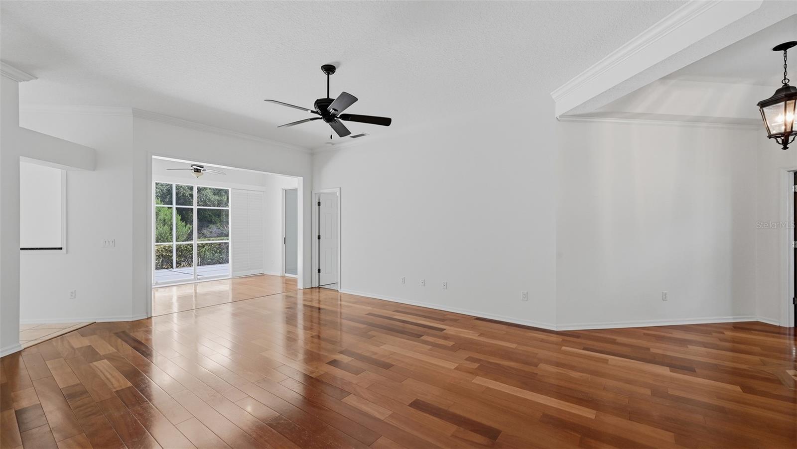 238 VESTAVIA DR — photo 7