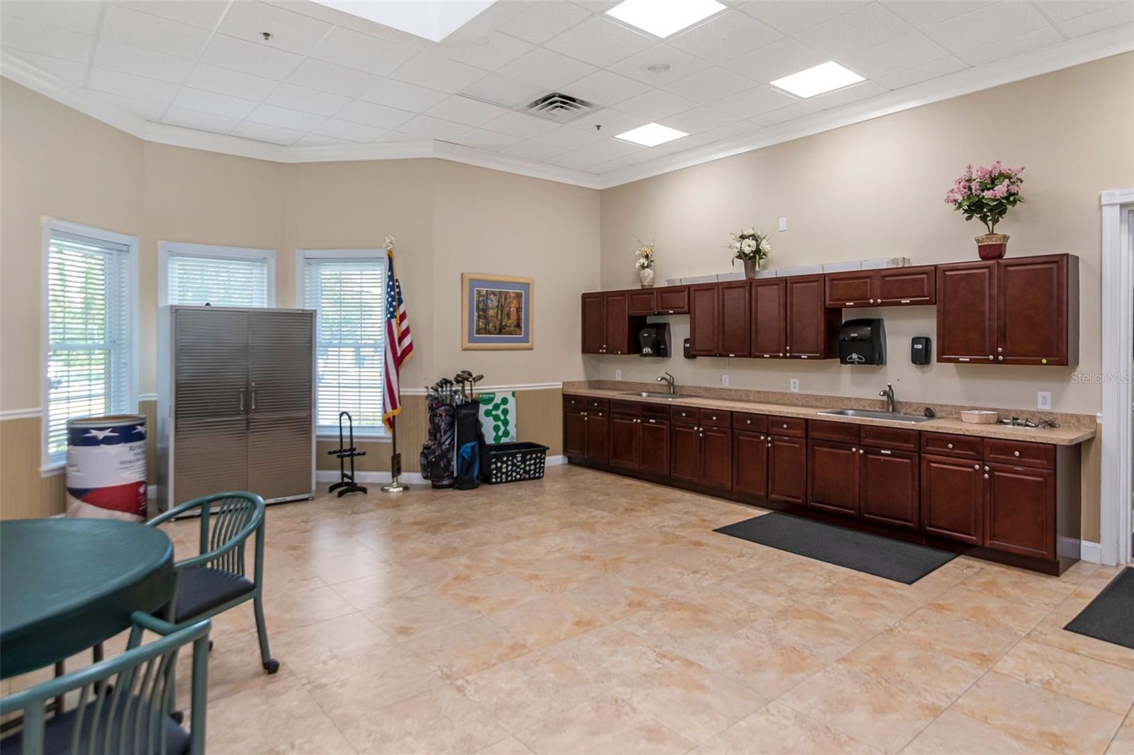 10029 BROOKDALE DR — photo 43