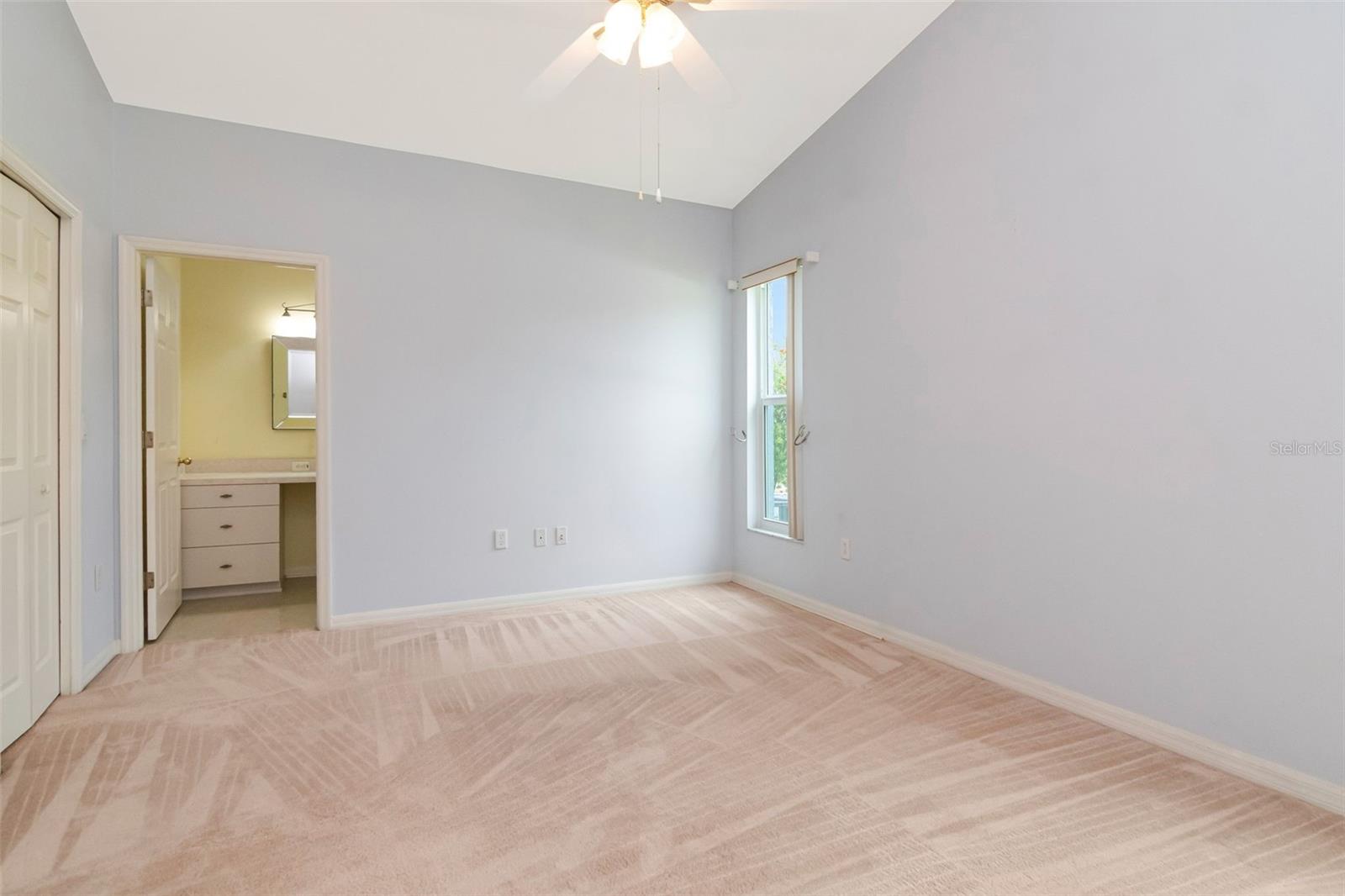 10029 BROOKDALE DR — photo 14