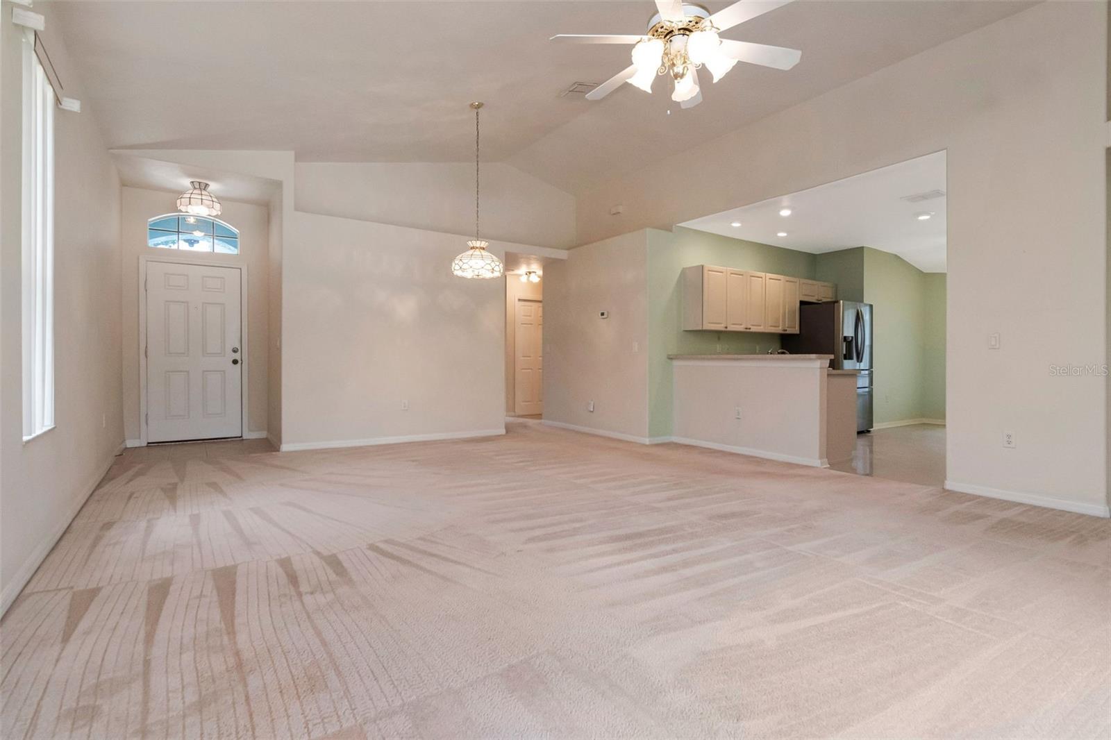 10029 BROOKDALE DR — photo 4