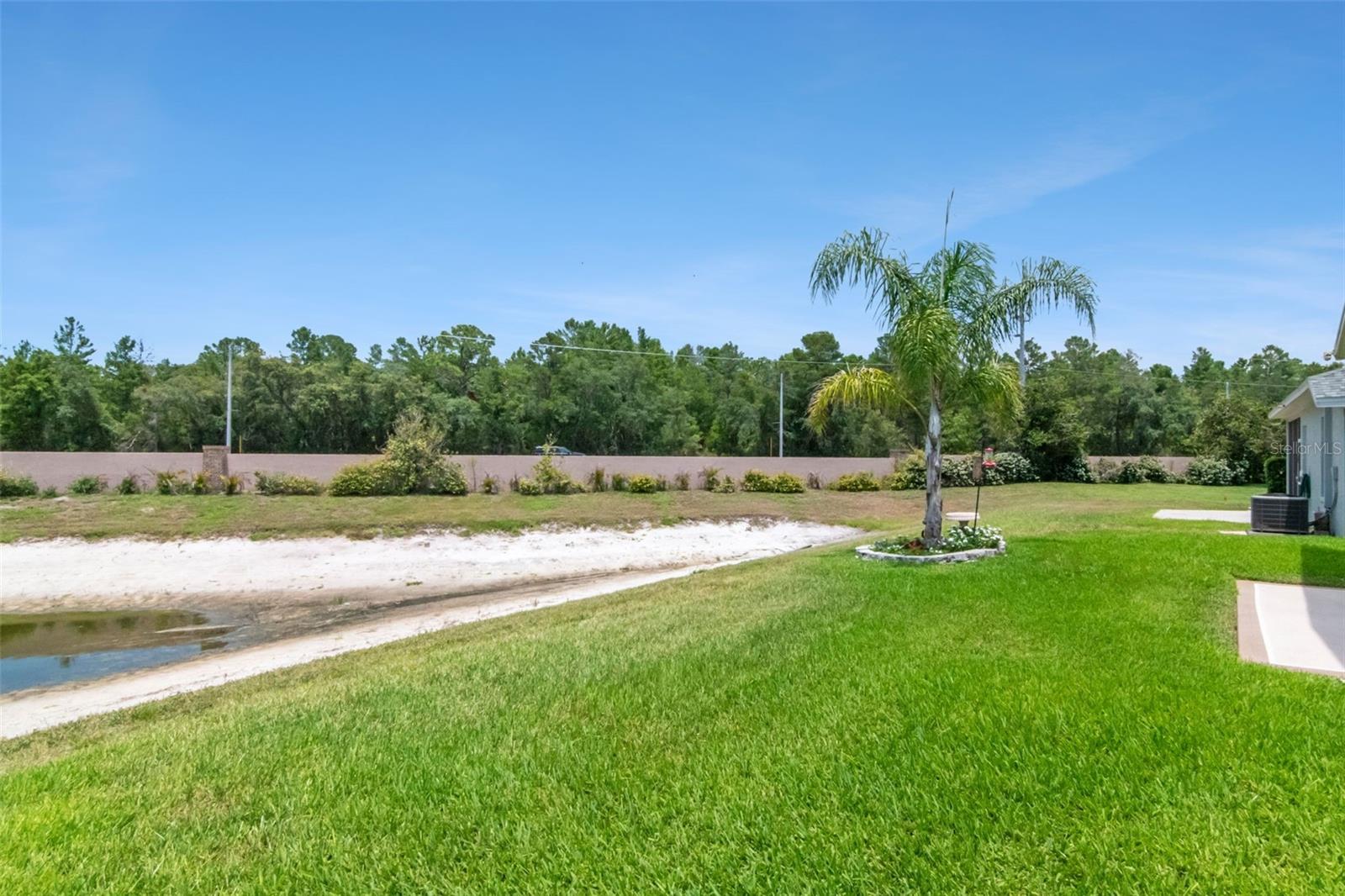 10029 BROOKDALE DR — photo 32