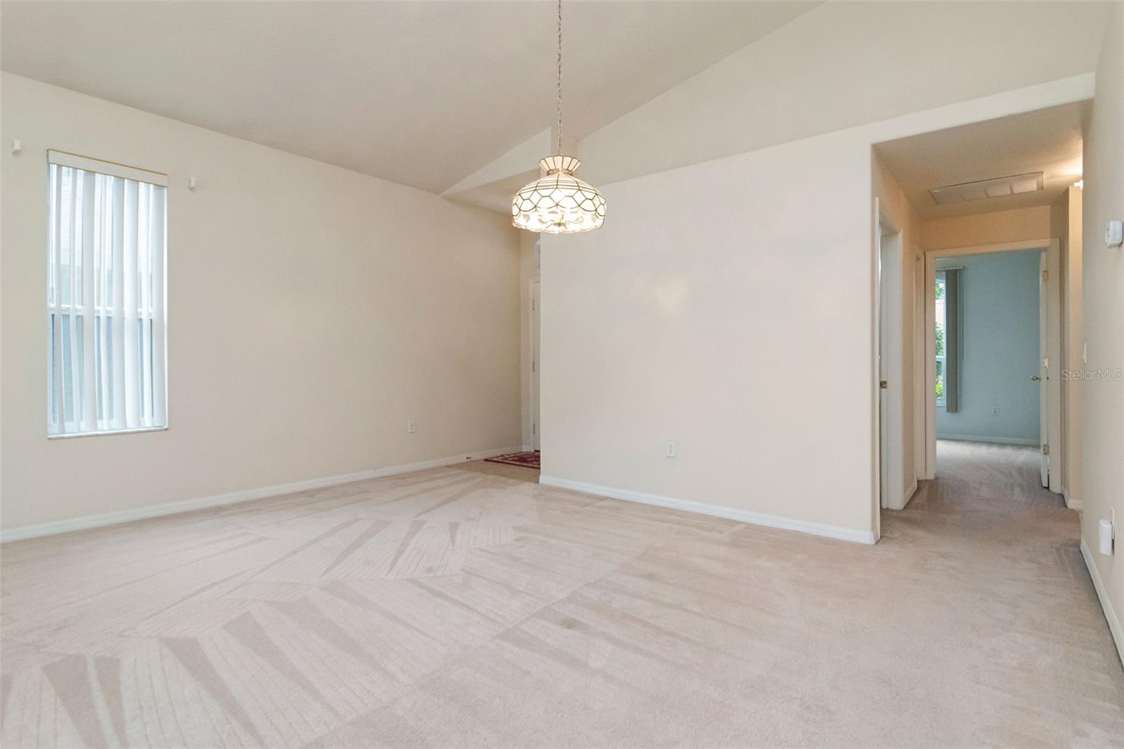 10029 BROOKDALE DR — photo 7