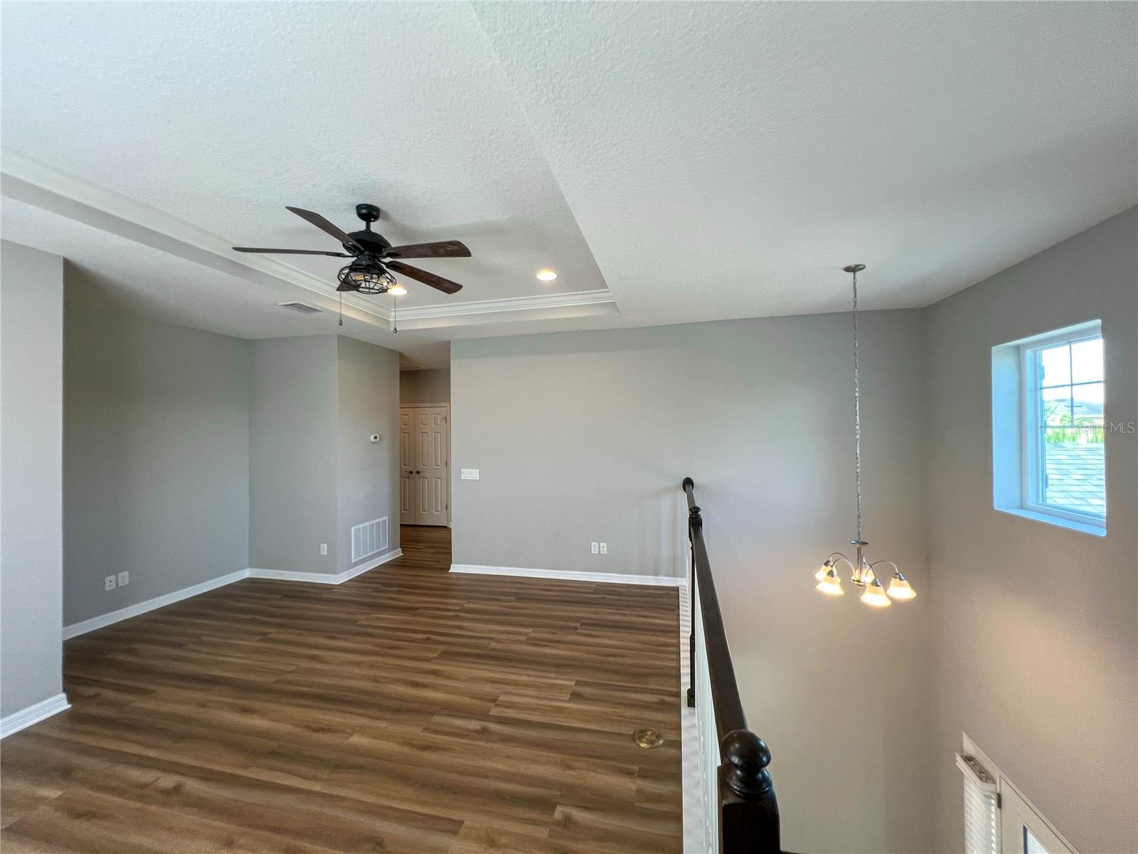 8033 CLEMENTINE LN — photo 7