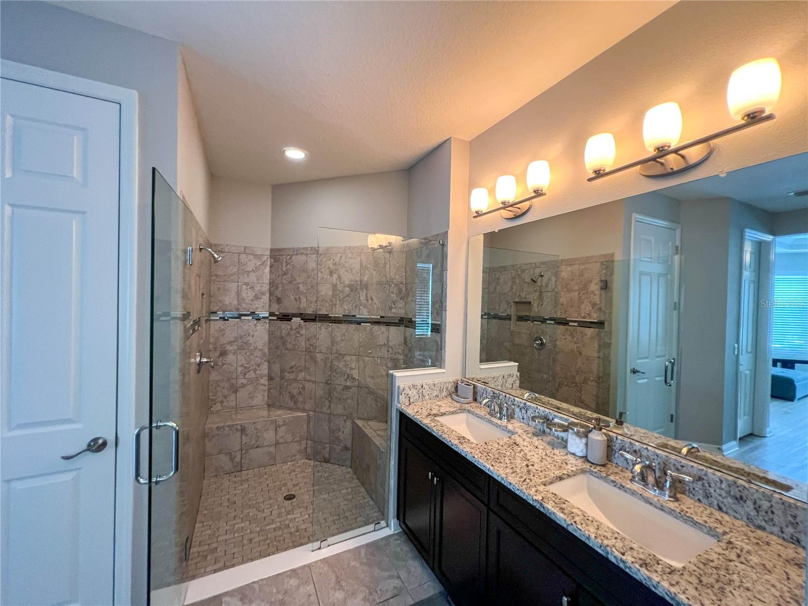 8033 CLEMENTINE LN — photo 21