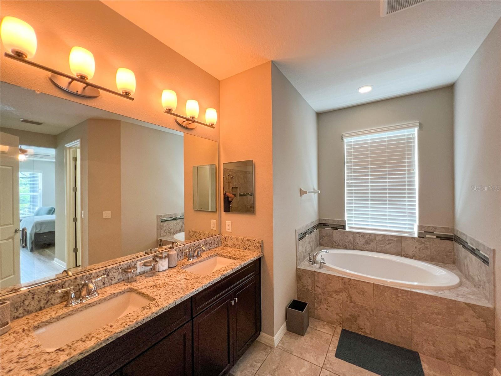 8033 CLEMENTINE LN — photo 17
