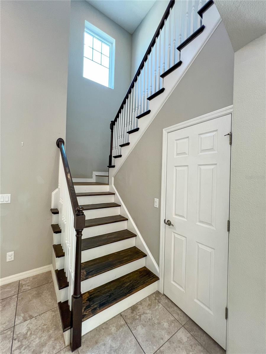 8033 CLEMENTINE LN — photo 37