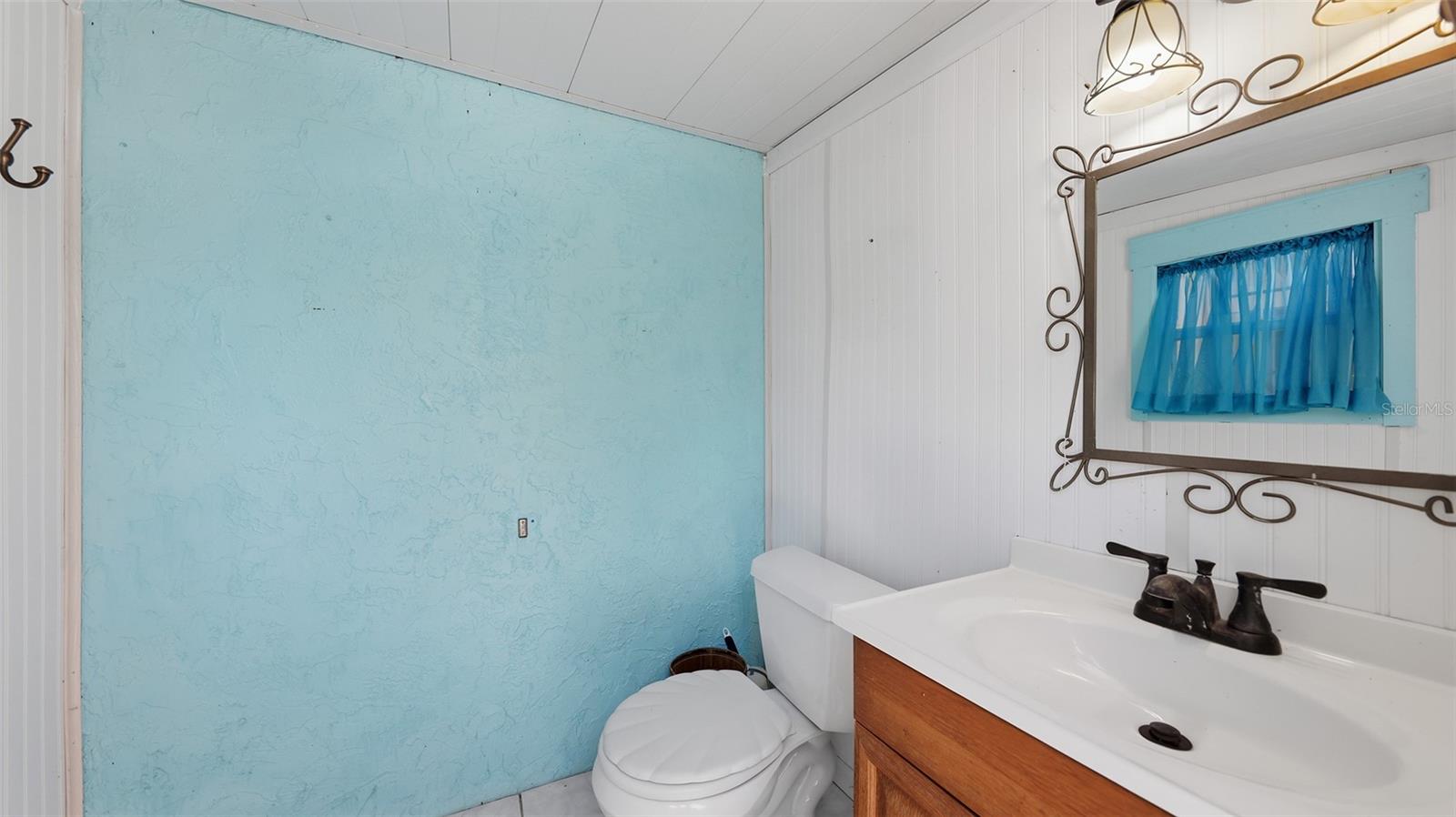 2220 DOUD ST — photo 40