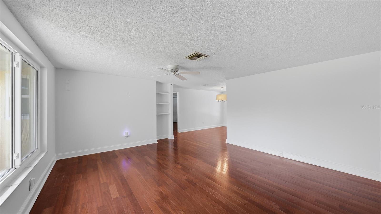 2220 DOUD ST — photo 7