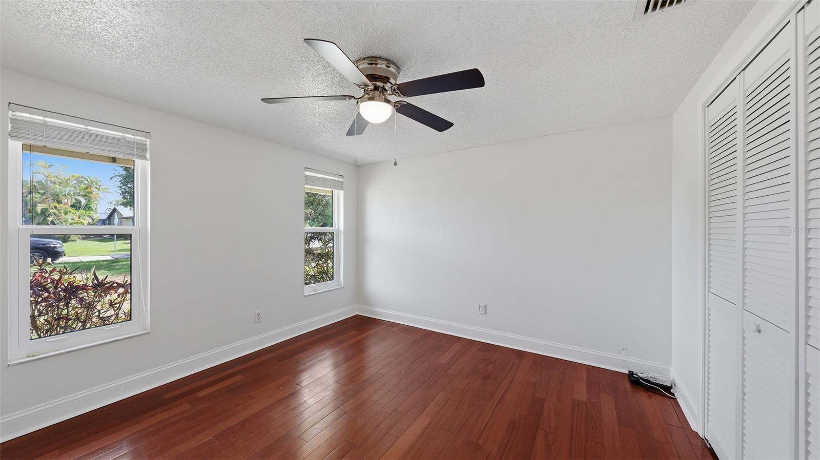 2220 DOUD ST — photo 27