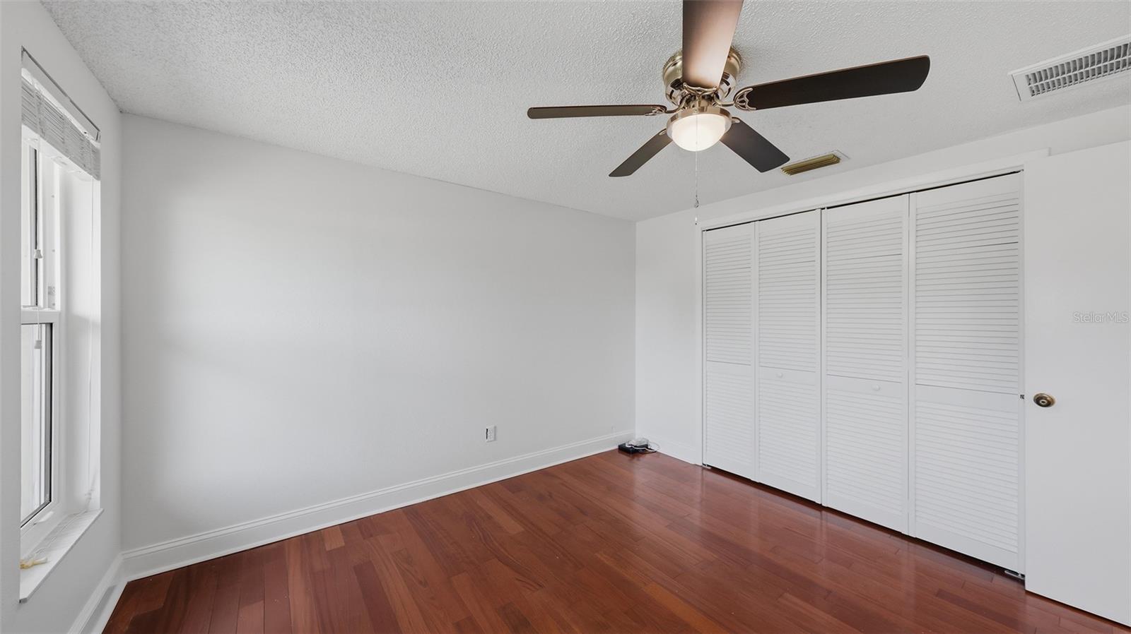 2220 DOUD ST — photo 28