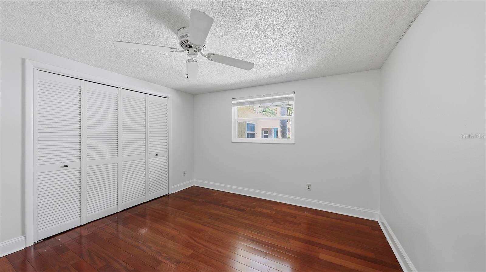 2220 DOUD ST — photo 22
